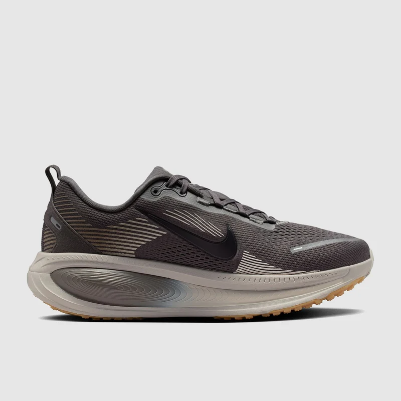 Nike Vomero 18