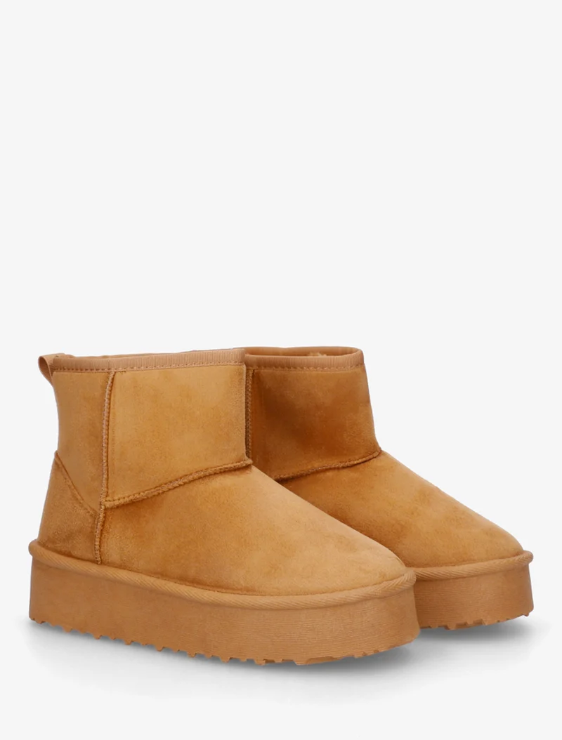 Boots fourrées en suédine - Camel