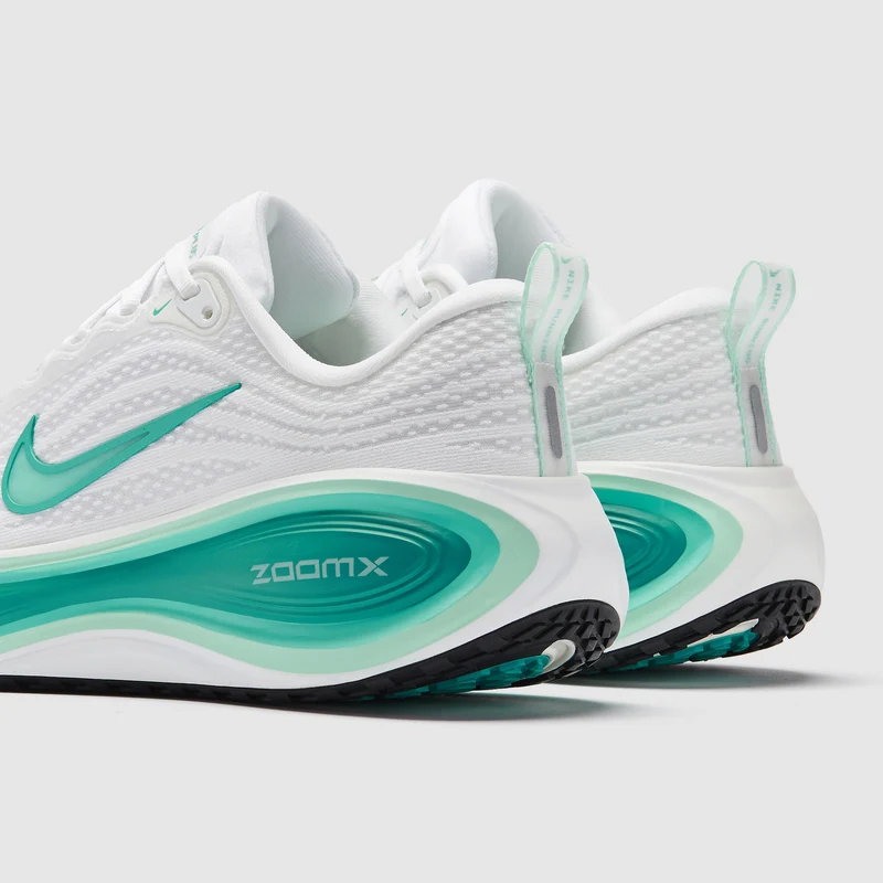 Nike Vomero Plus pour Femme