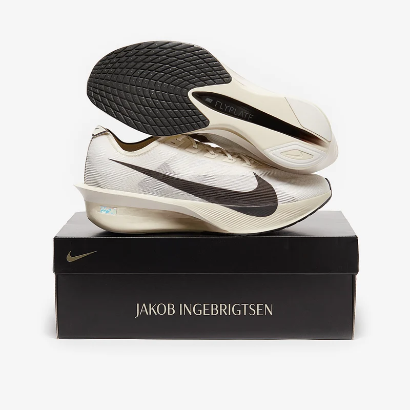 Nike ZoomX Vaporfly Next% 4
