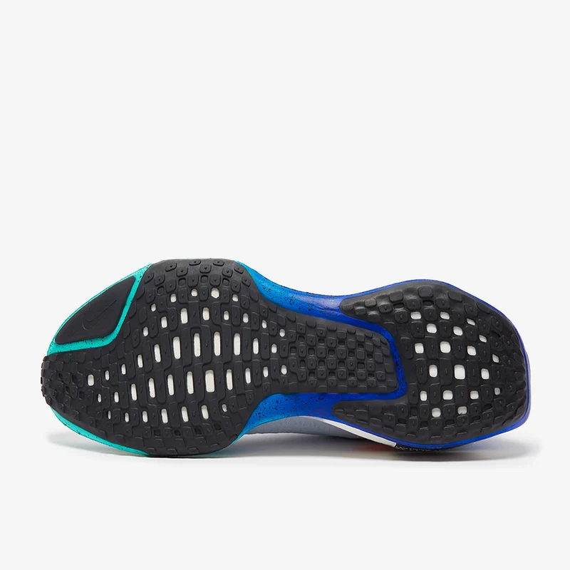 Nike ZoomX Invincible Run Flyknit 3