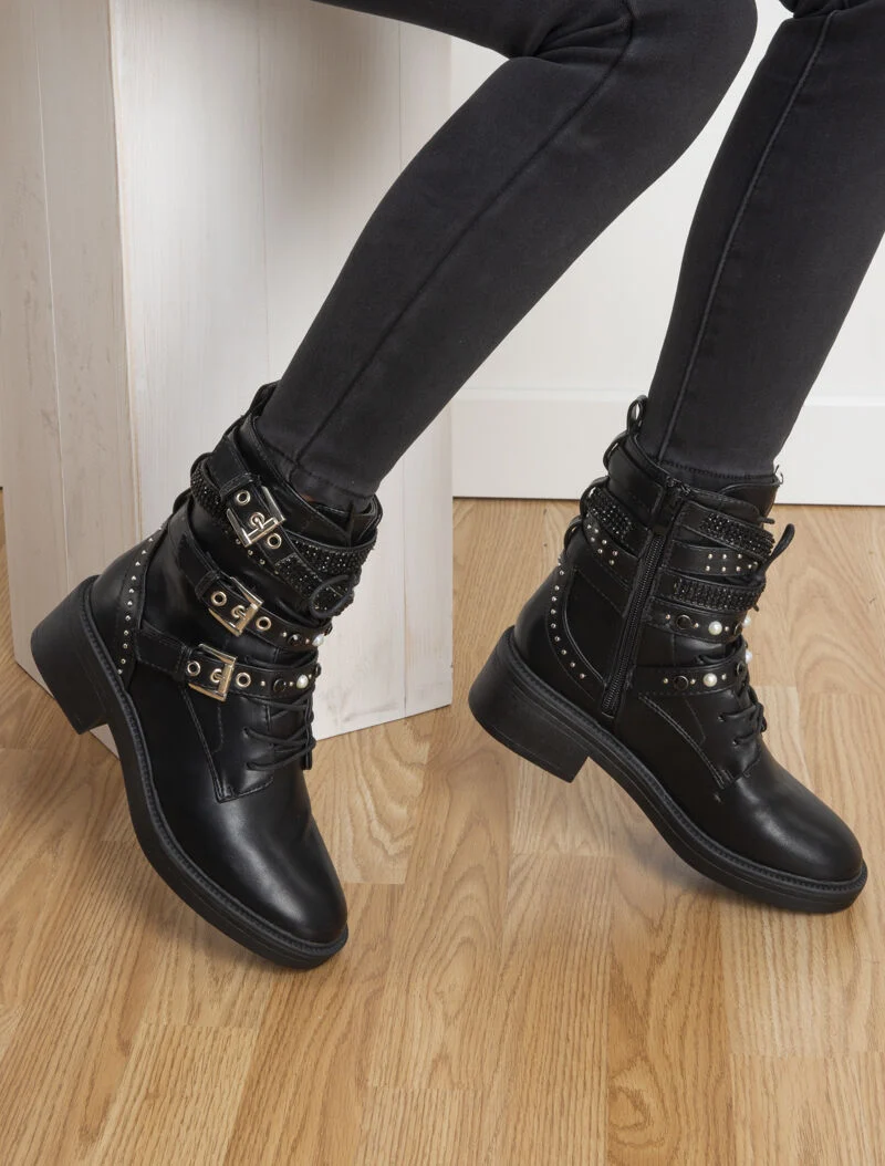 Boots à multi-sangles perlées et strass - noir