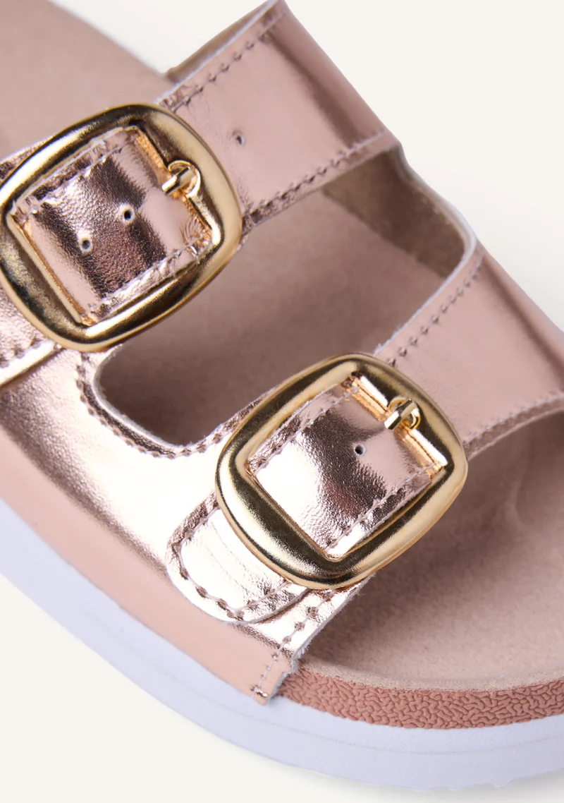 SHINY BIO SANDALS TAUNTON