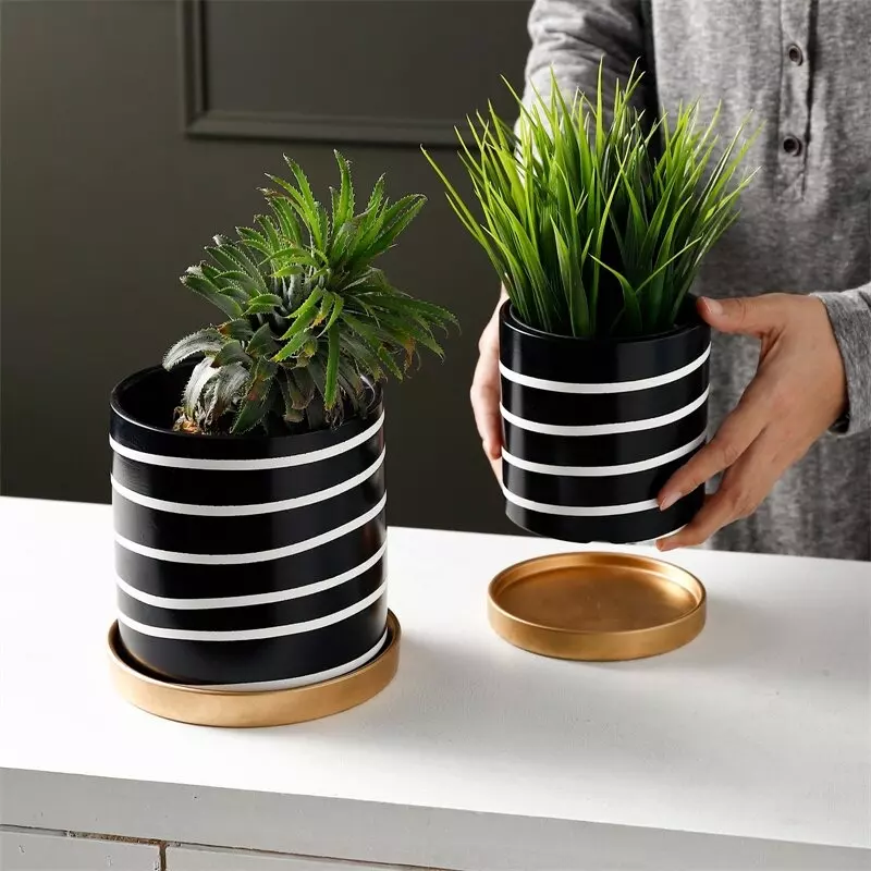 Cache Pot Noir et Blanc Zibra
