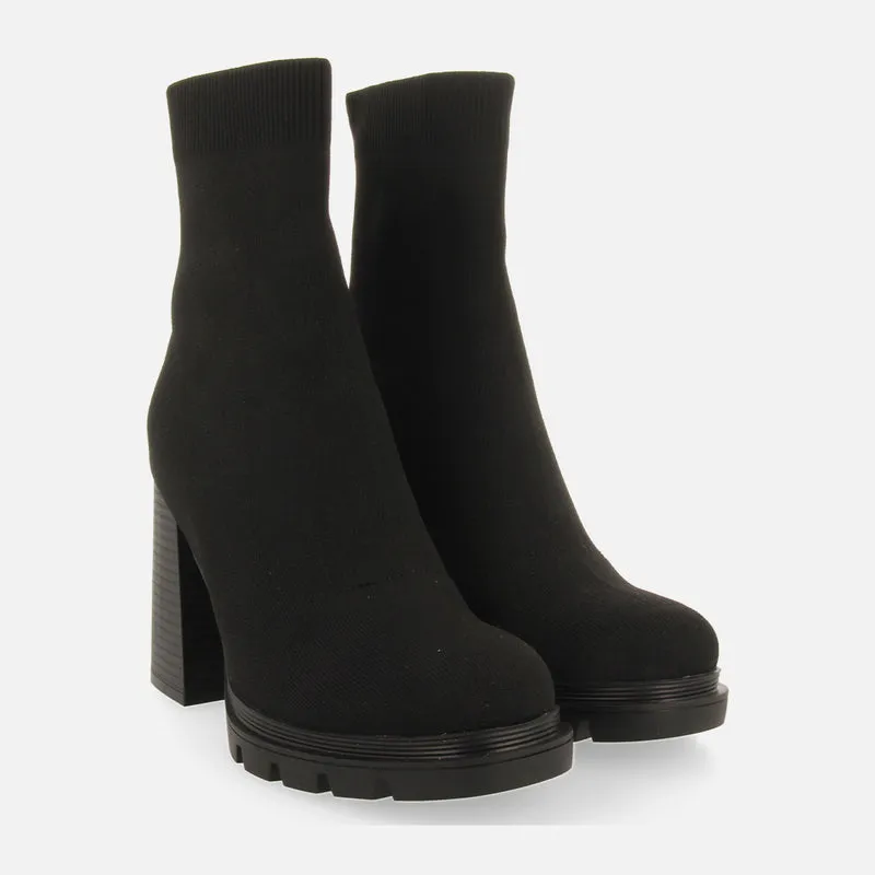 SOCKS-STYLE ANKLE BOOTS WITH HEEL AND TRACK SOLE KENDERES
