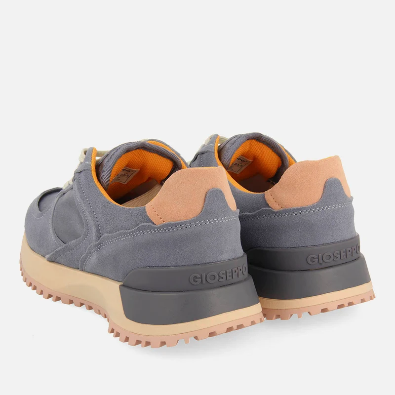 RETRO SNEAKERS FLOING