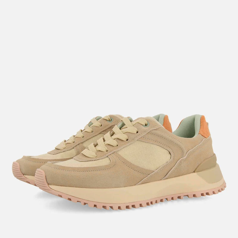 RETRO SNEAKERS FLOING