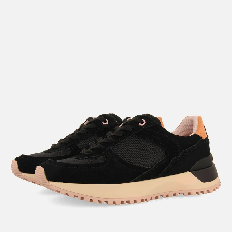 RETRO SNEAKERS FLOING