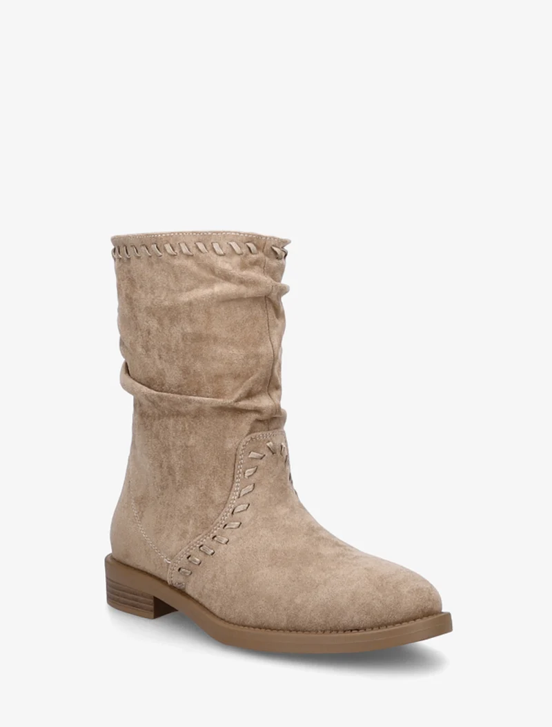 Bottines en suédine à coutures apparentes - Beige