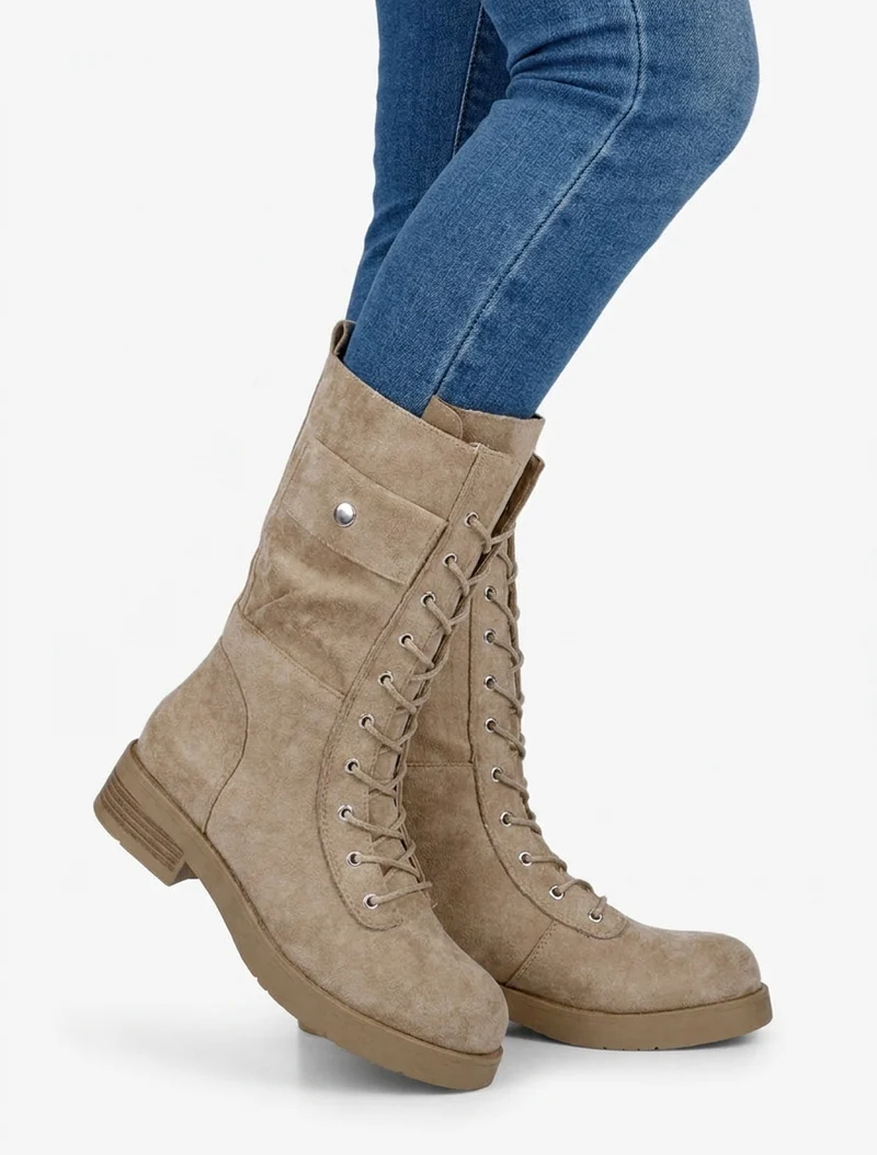 Bottines montantes à lacets et poches décoratives - Beige