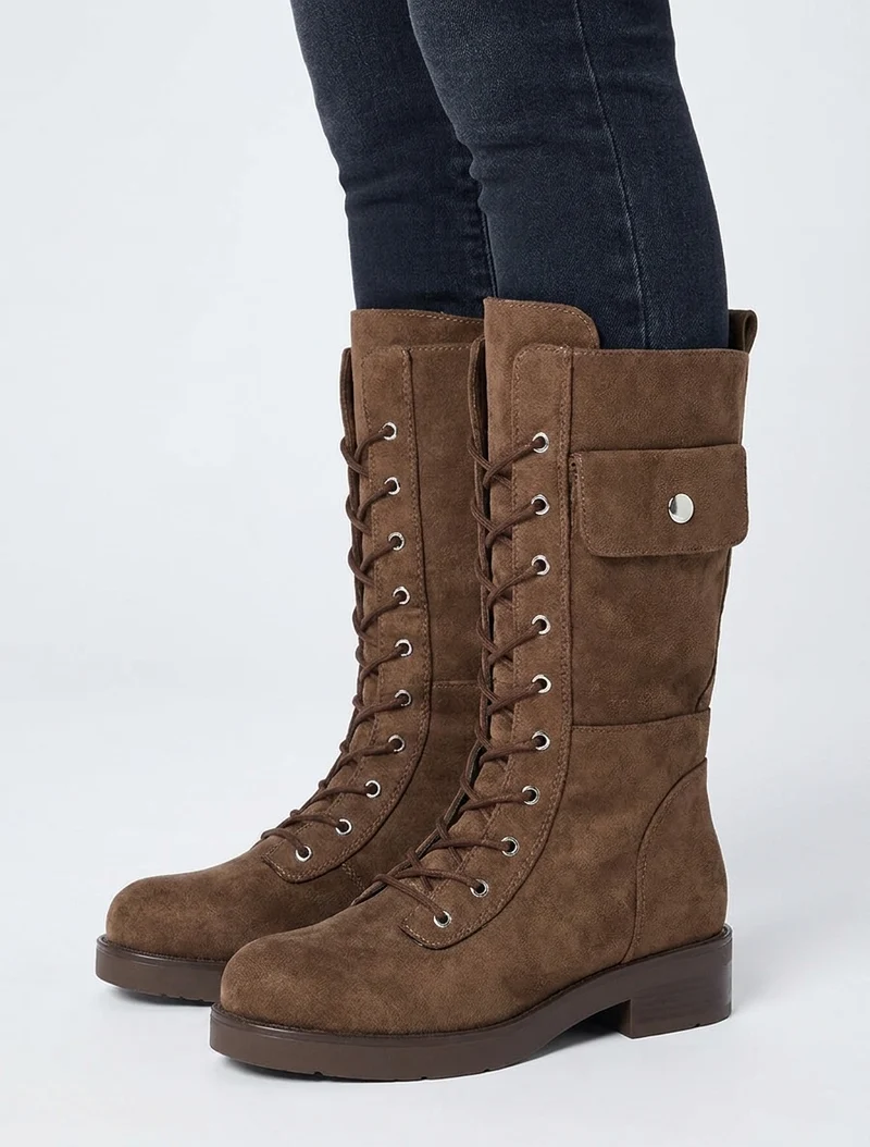 Bottines montantes à lacets et poches décoratives - Marron