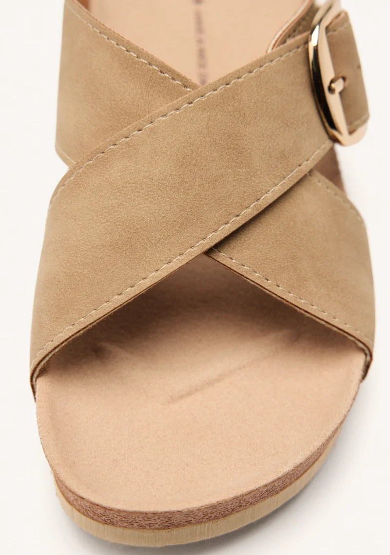 WEDGE BUCKLE SANDALS WINN