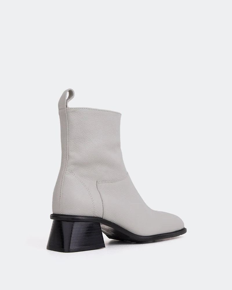 Holts Off White Leather