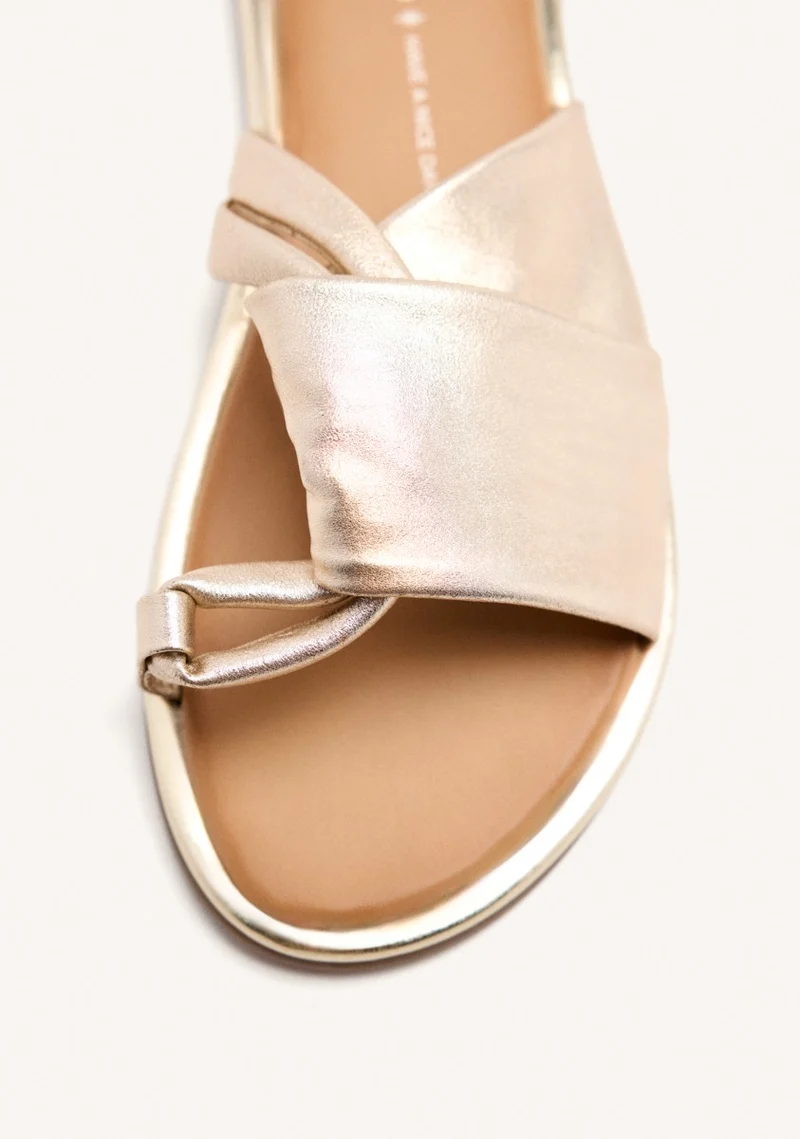 LEATHER FLAT SANDALS WHATELY