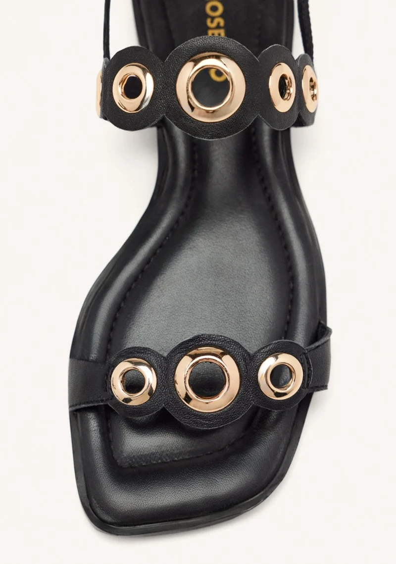 FLAT LEATHER SANDALS WITH EYELETS SIREN