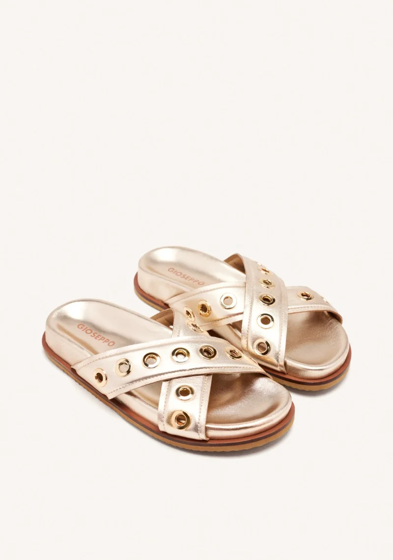 LEATHER SANDALS WITH EYELETS AND THREADS HILES