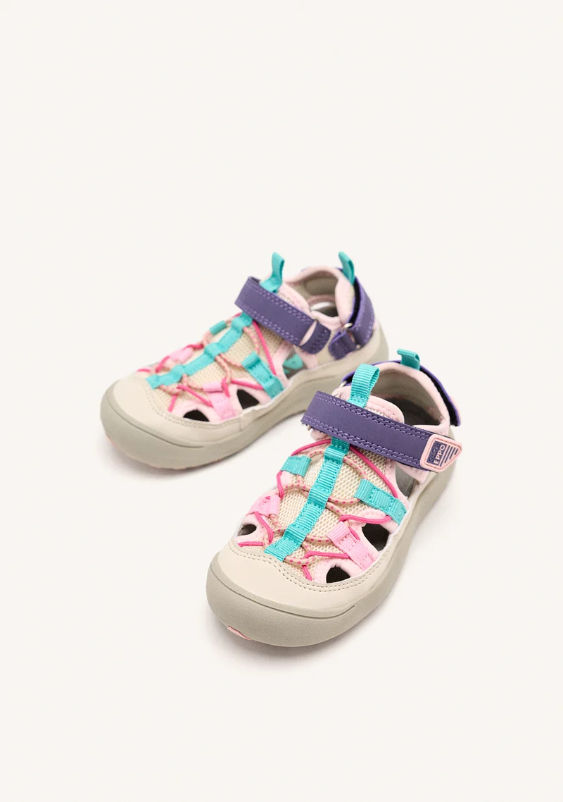 CRAB SANDALS HODGDON