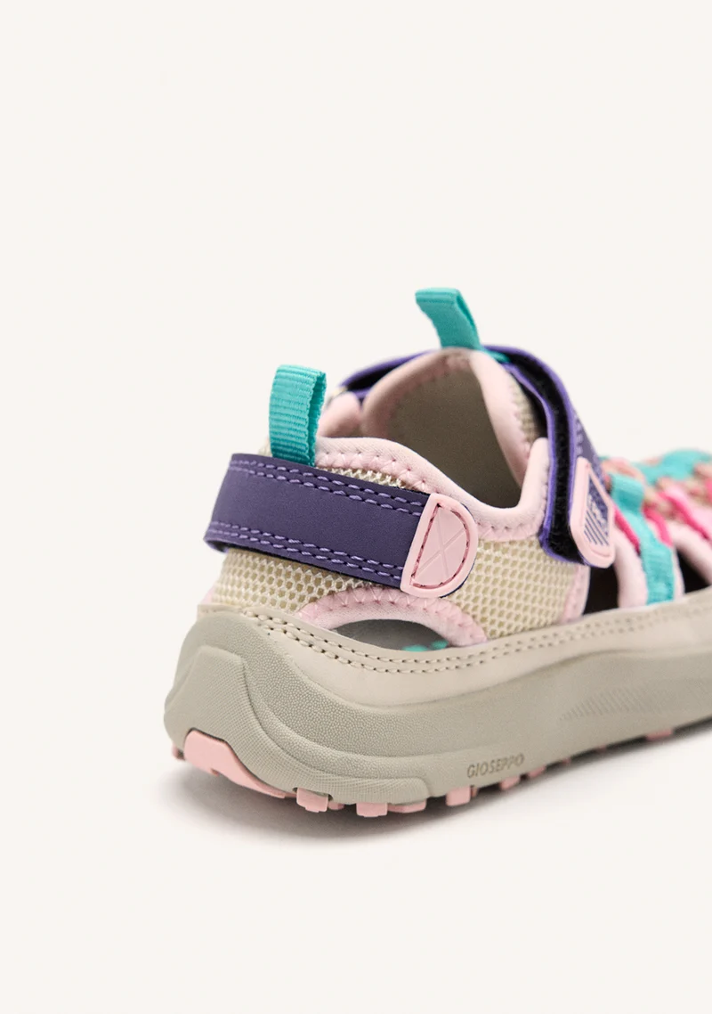 CRAB SANDALS HODGDON