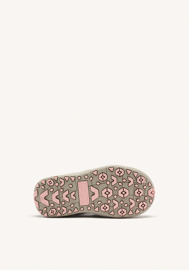 CRAB SANDALS HODGDON