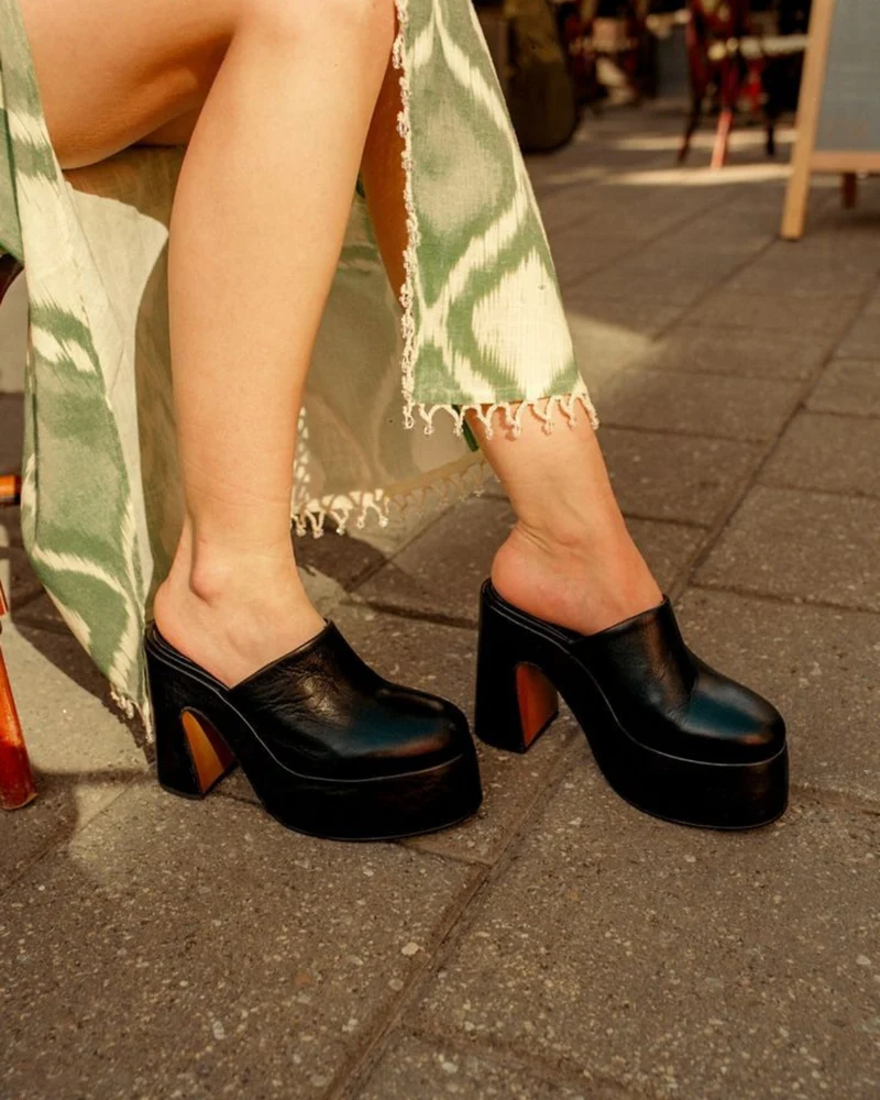 Muse Black Leather