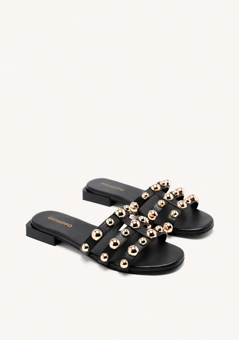 LEATHER STUDDED FLAT SANDALS DEKORRA