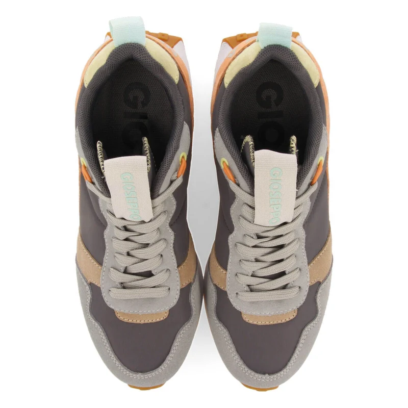 Vincly women's grey retro-style sneakers with inner wedges