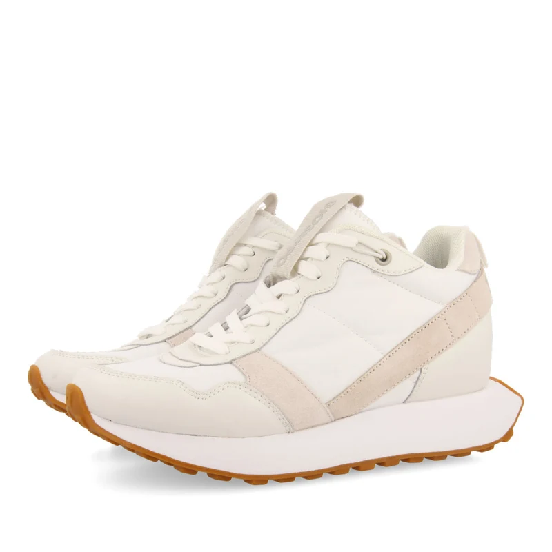 Aracai women's white retro-style sneakers with inner wedges