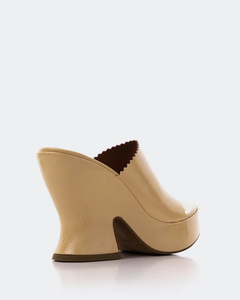Rua Nude Leather