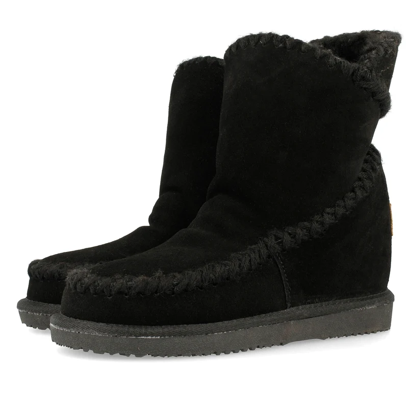 Black leather ankle boots australian style with internal wedge for woman 42114