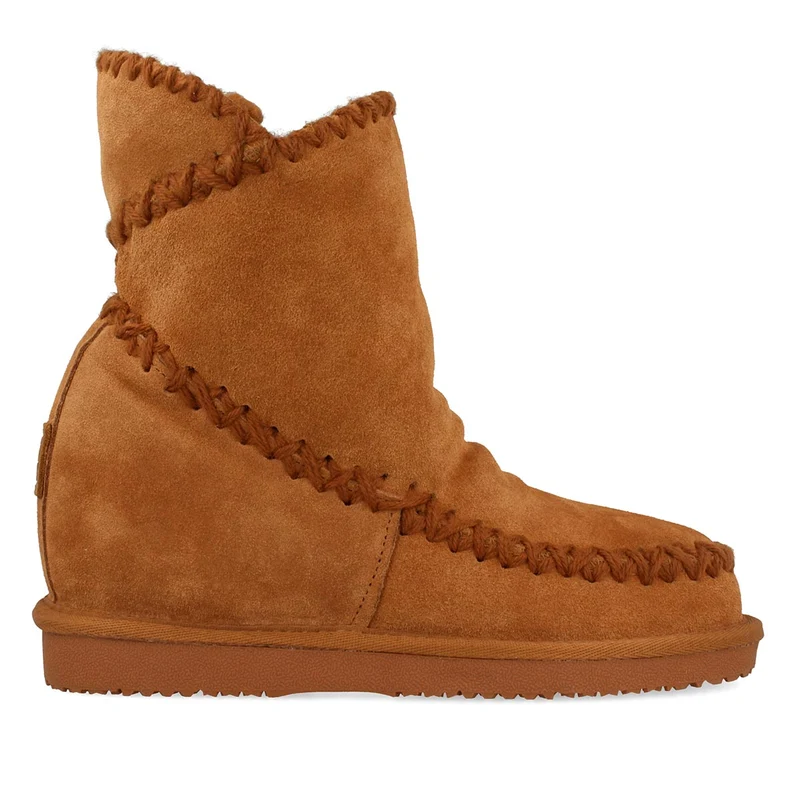 Botines marrones de estilo australiano con cuña interna para mujer 42114