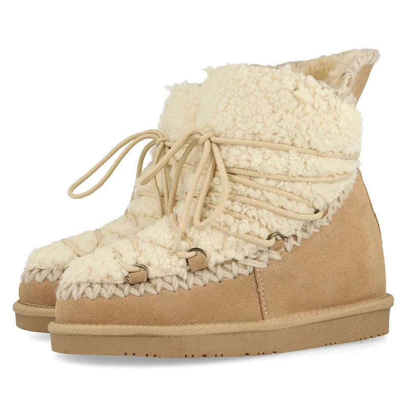 Camel Australian style boots with sheepskin detail for women 46486