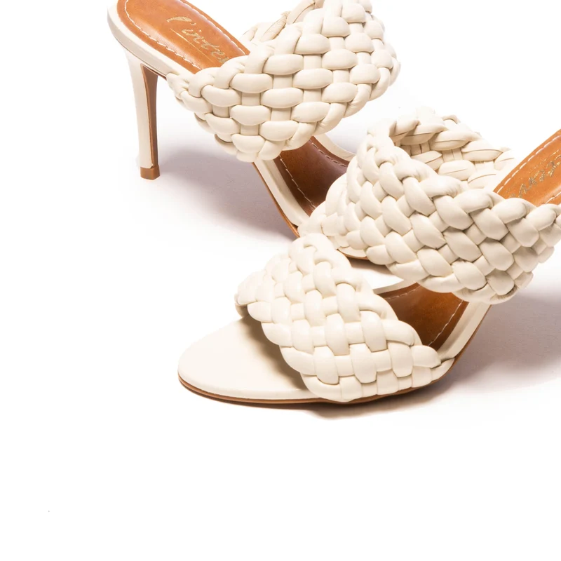 Fantasy Off White Leather