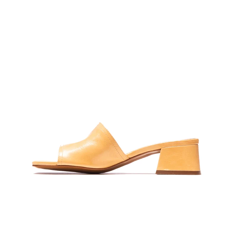 Dannie Nude Leather