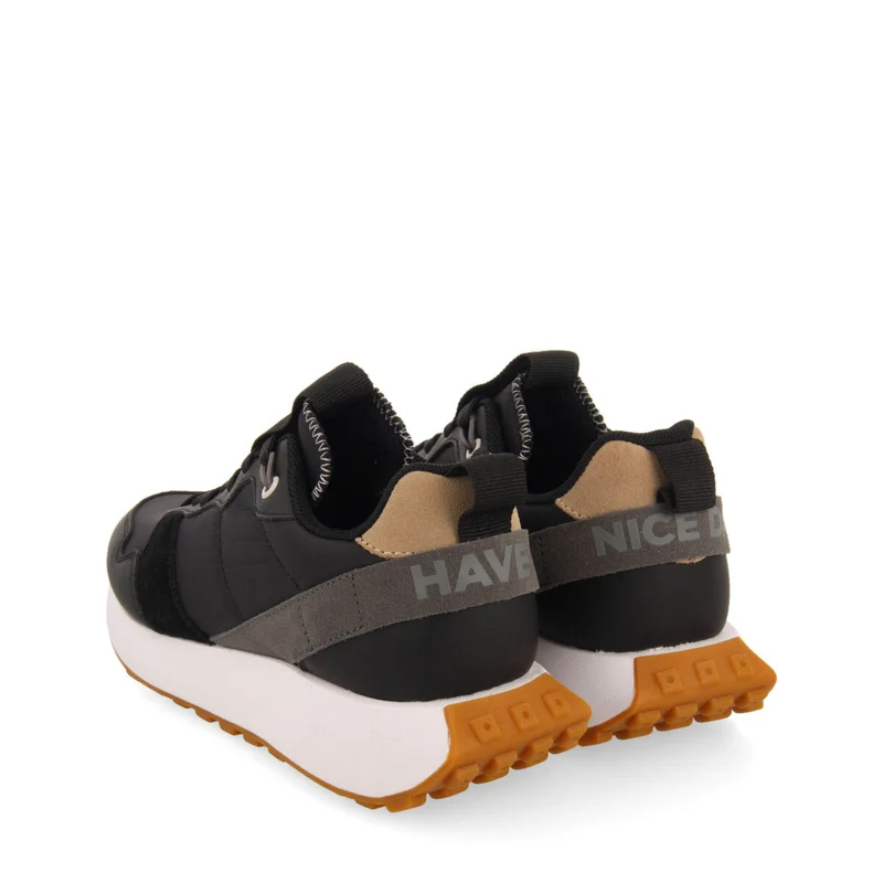 Chacao women's black retro-style sneakers with multicoloured details