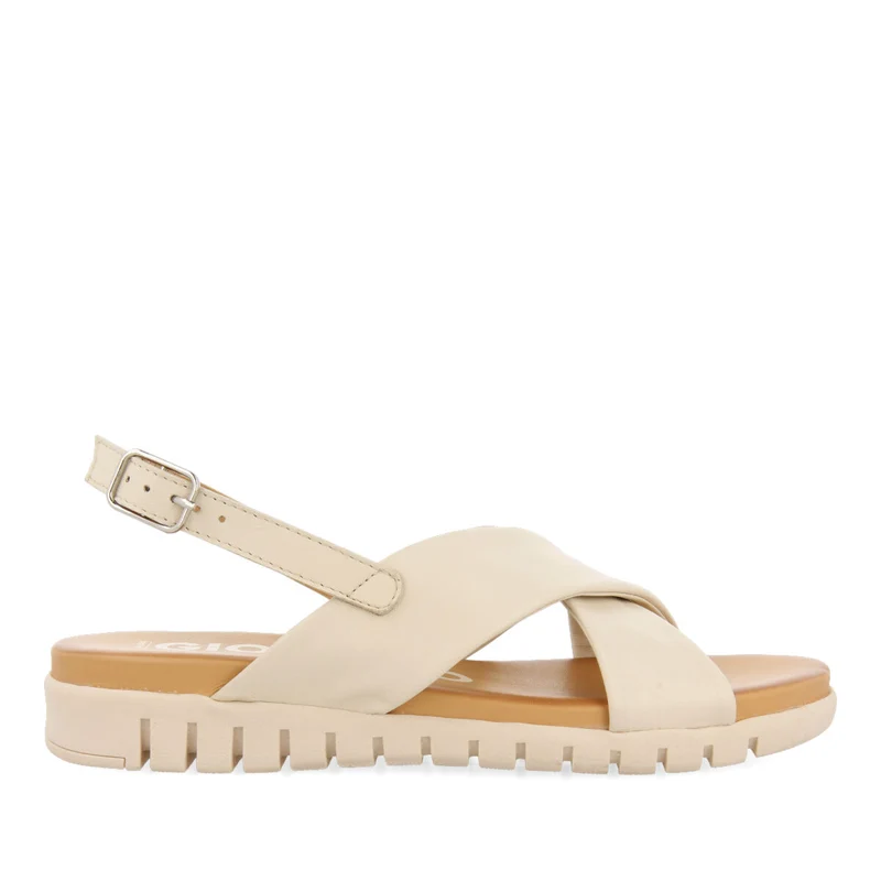Utuado women's off-white sandals
