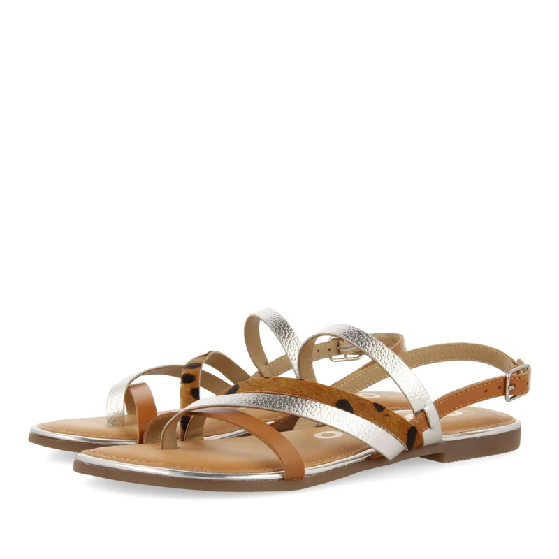 Aracu women's sandals with silver straps and leopard print