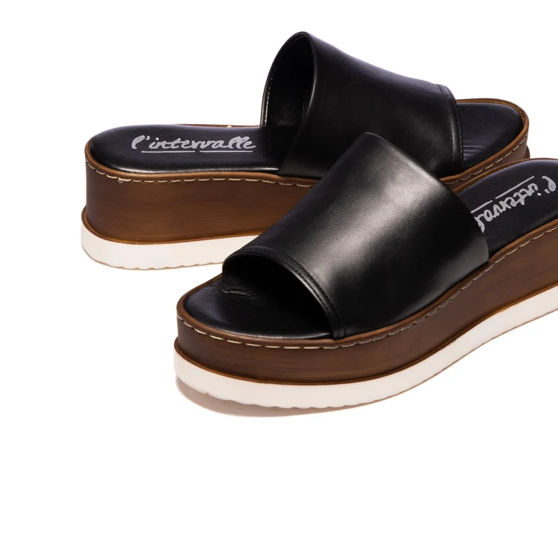 Cefalu Black Leather