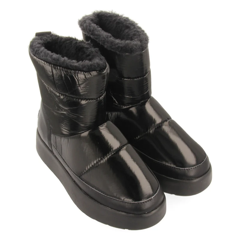 Brechin black quilted shearling boots