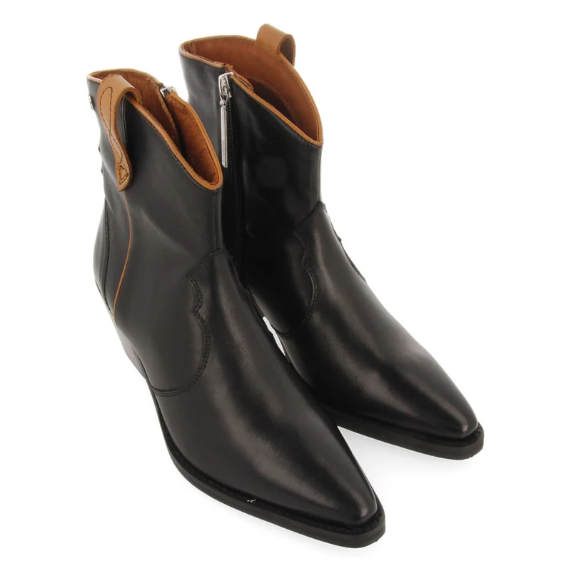 Sylte women's black leather cowboy boots