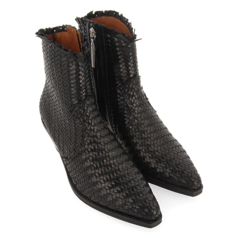 Kokkola women's black braided leather cowboy boots