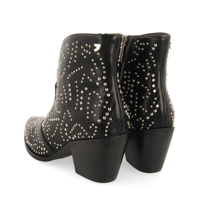 Struer women's black cowboy boots with decorative studs