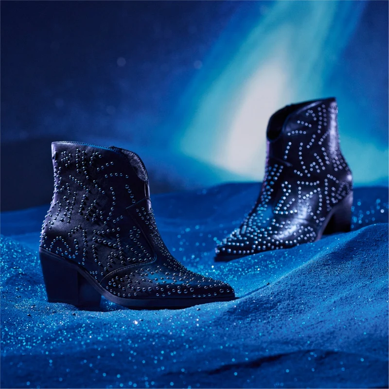 Struer women's black cowboy boots with decorative studs