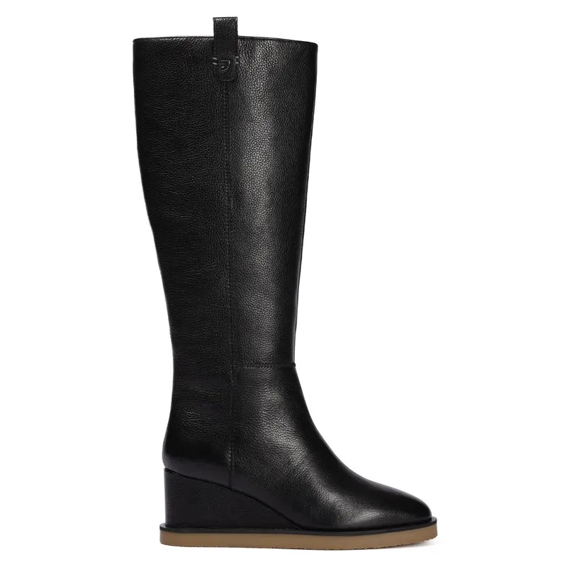 Freuchie women's black leather boots with wedges