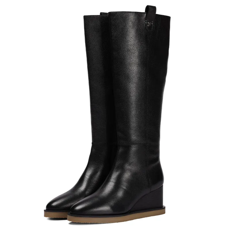 Freuchie women's black leather boots with wedges