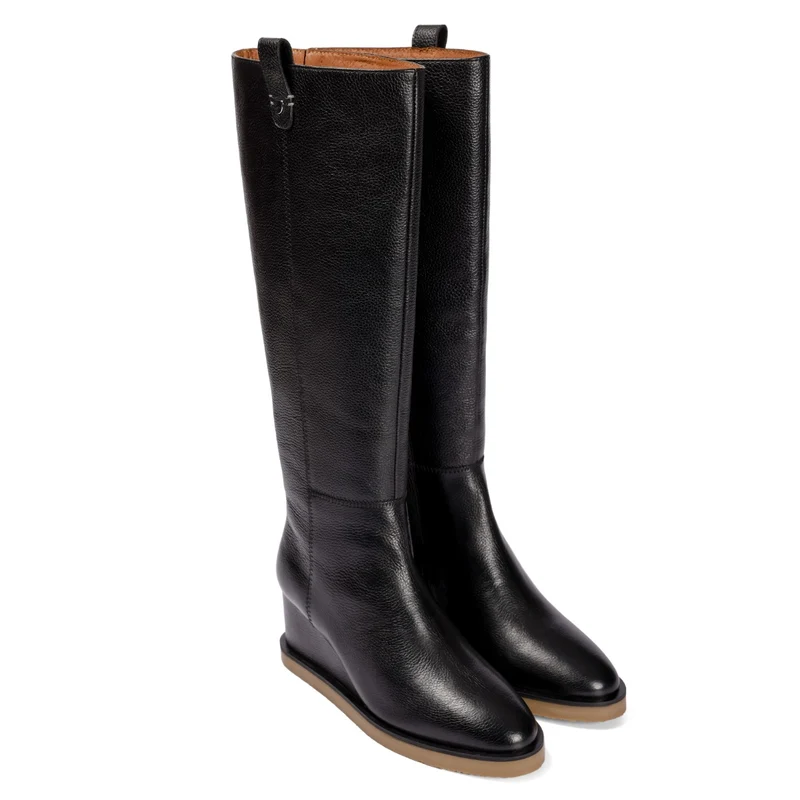 Freuchie women's black leather boots with wedges