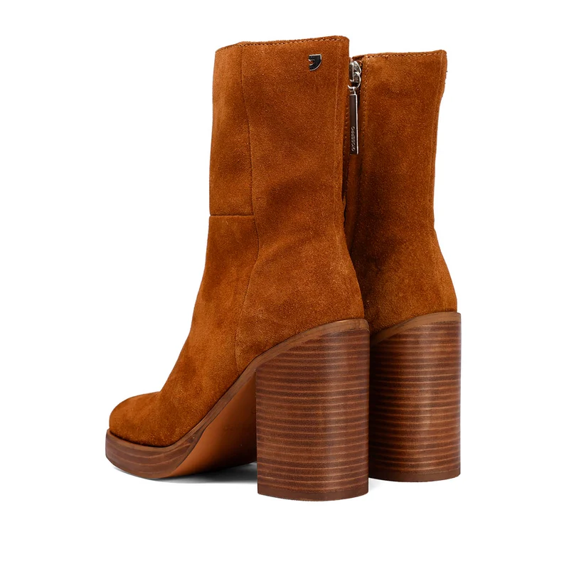 Stranda women's tan leather mid-height boots with wide heels and platforms