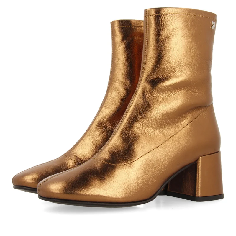 Evanton women's bronze leather ankle boots with mid heels and round toes