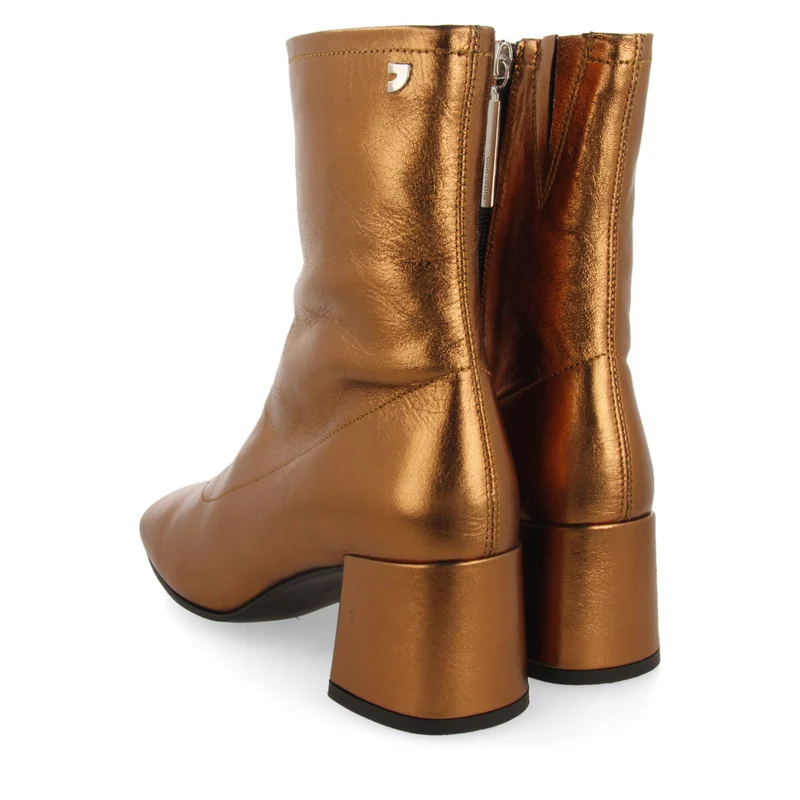 Evanton women's bronze leather ankle boots with mid heels and round toes